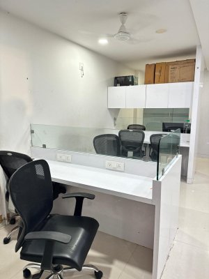 Iscon Emporio